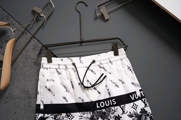 ブランドハーフパンツ側面デザイン